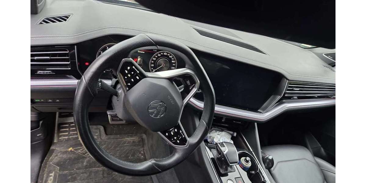 VW Touareg 80.000 km 45.900 &euro; Aham 84168