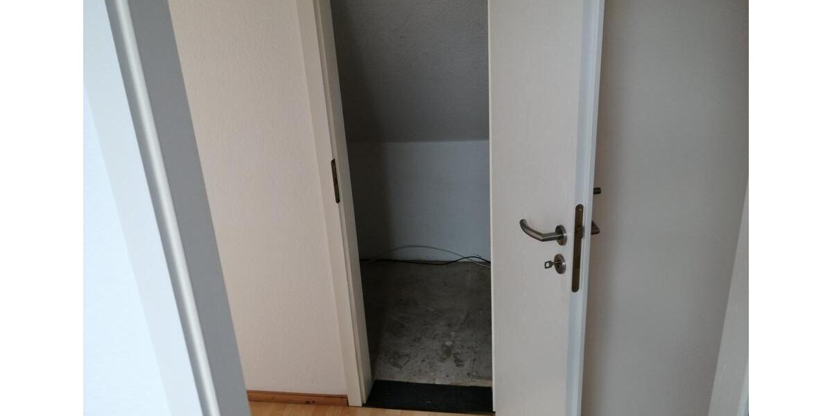 Dachgeschoßwohnung Aschersleben - 2 Zimmer, 49 m&sup2;, 306&euro; | Angebot:26602658
