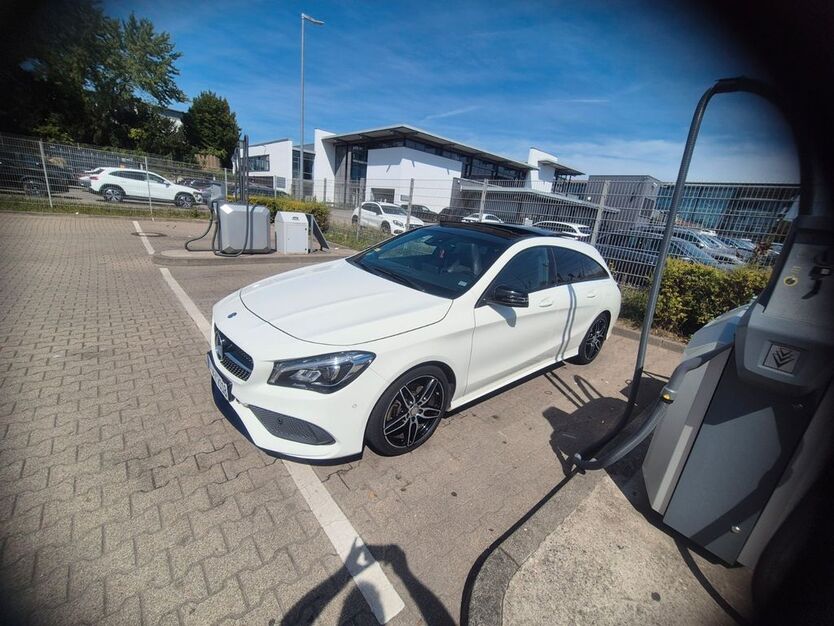 Mercedes-Benz CLA 250 Shooting Brake 132.700 km 18.000 € Korb 71404