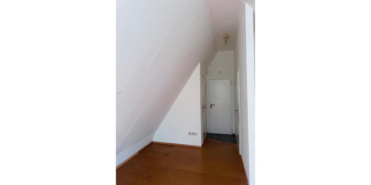 Dachgeschoßwohnung Kalletal - 1 Zimmer, 26 m&sup2;, 260&euro; | Angebot:26133356