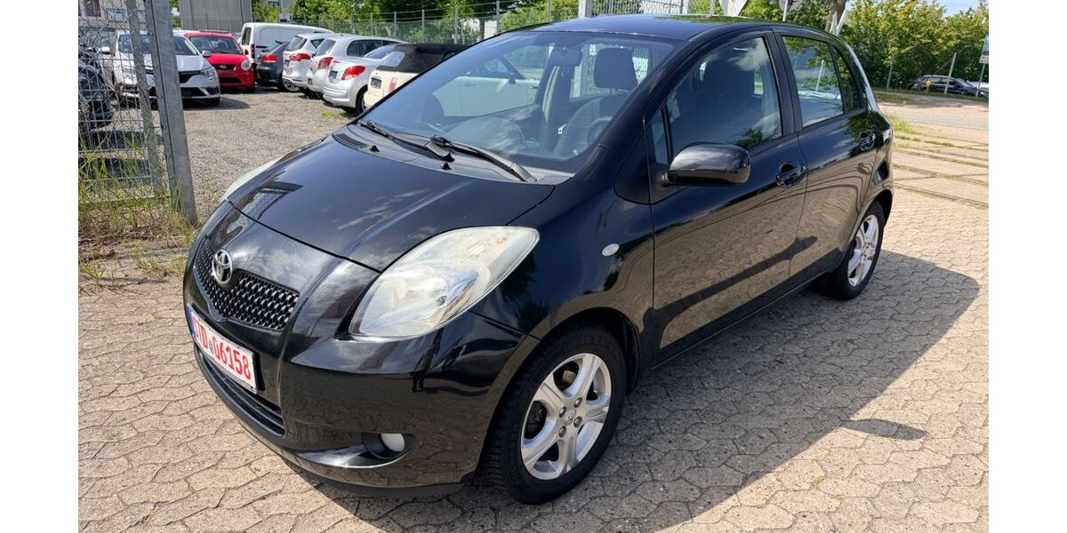 Toyota Yaris 210.000 km 3.333 &euro; Buxtehude 21614