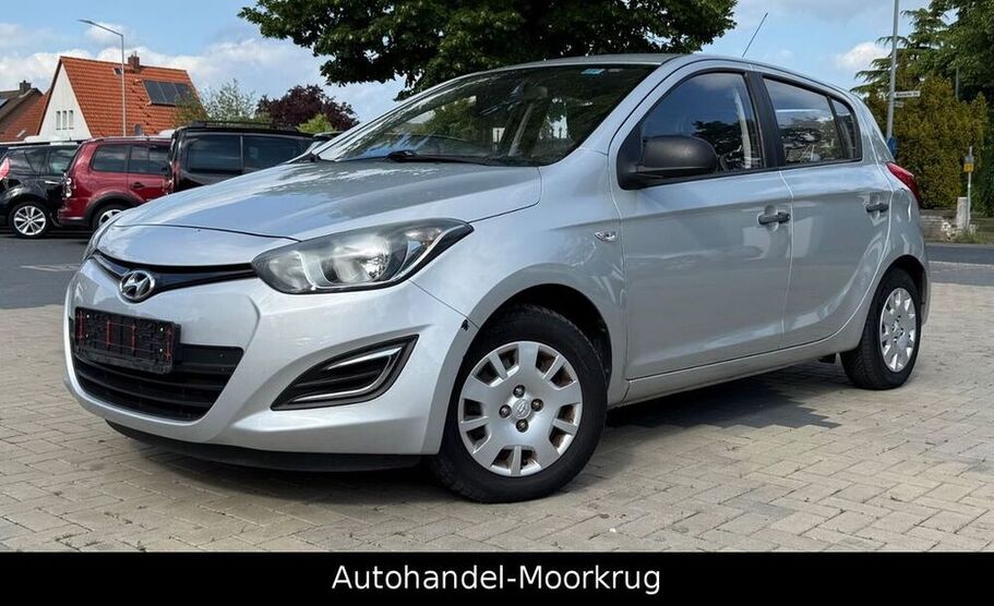 i20