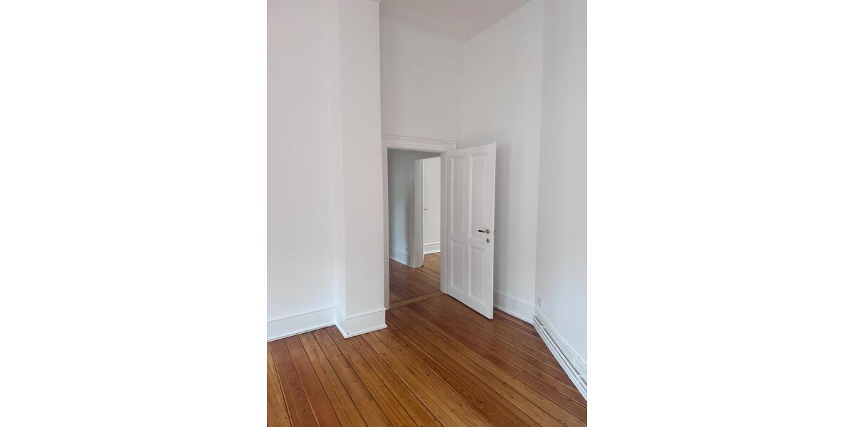 Etagenwohnung Wiesbaden Nordost - 4 Zimmer, 112 m&sup2;, 1.904&euro; | Angebot:25978638