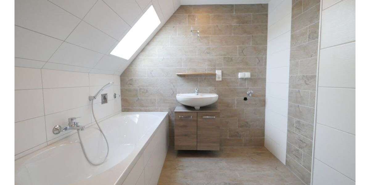 Etagenwohnung Töging - 3 Zimmer, 97 m&sup2;, 910&euro; | Angebot:24909677