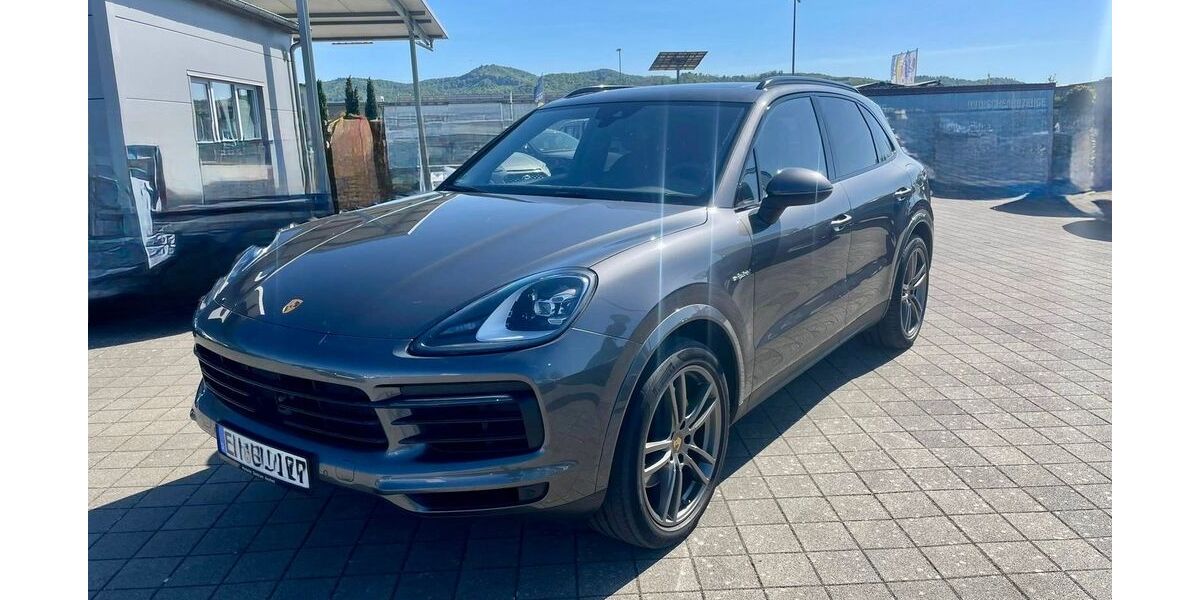 Porsche Cayenne 85.000 km 69.999 &euro; Endingen 79346