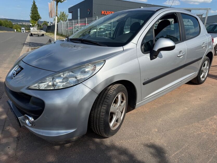 Peugeot 207 212.000 km 899 € Rosdorf 37124