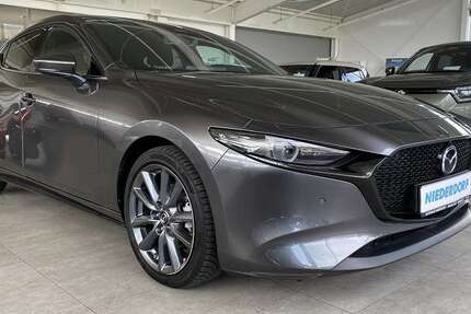Mazda 3 20.000 km 23.990 &euro; Rinteln 31737