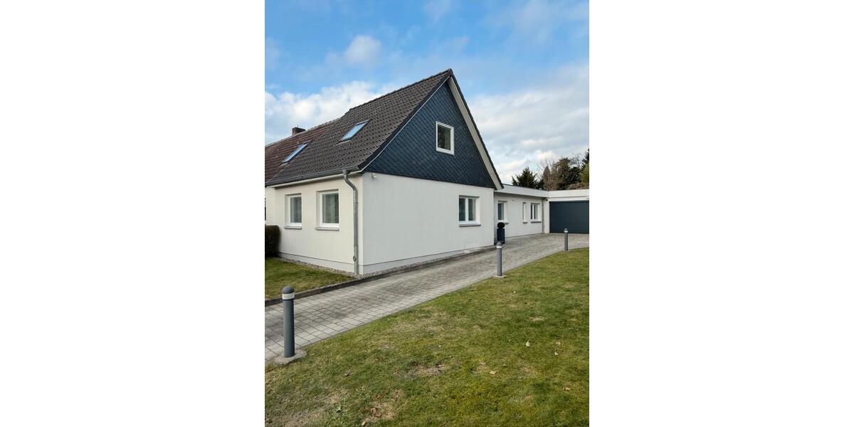Doppelhaushälfte Kiel Elmschenhagen - 3.5 Zimmer, 105 m&sup2;, 439.000&euro; | Angebot:25284686