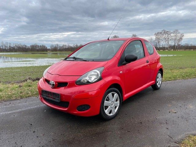 Toyota Aygo (X) 182.245 km 900 &euro; Delbrück 33129