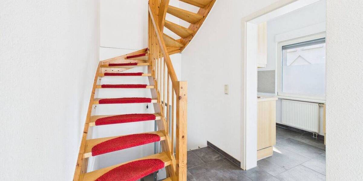 Terrassenwohnung Mainz Laubenheim - 5 Zimmer, 99 m&sup2;, 410.000&euro; | Angebot:26245866