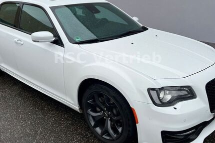 Chrysler 300C 82.000 km 37.500 &euro; Forst 76694