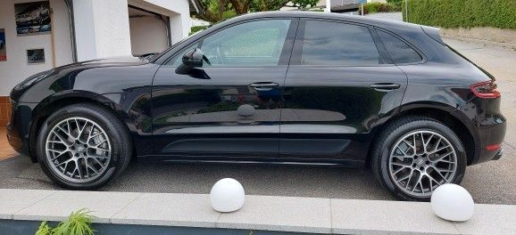 Porsche Macan 106.000 km 34.300 &euro; Regen 94209