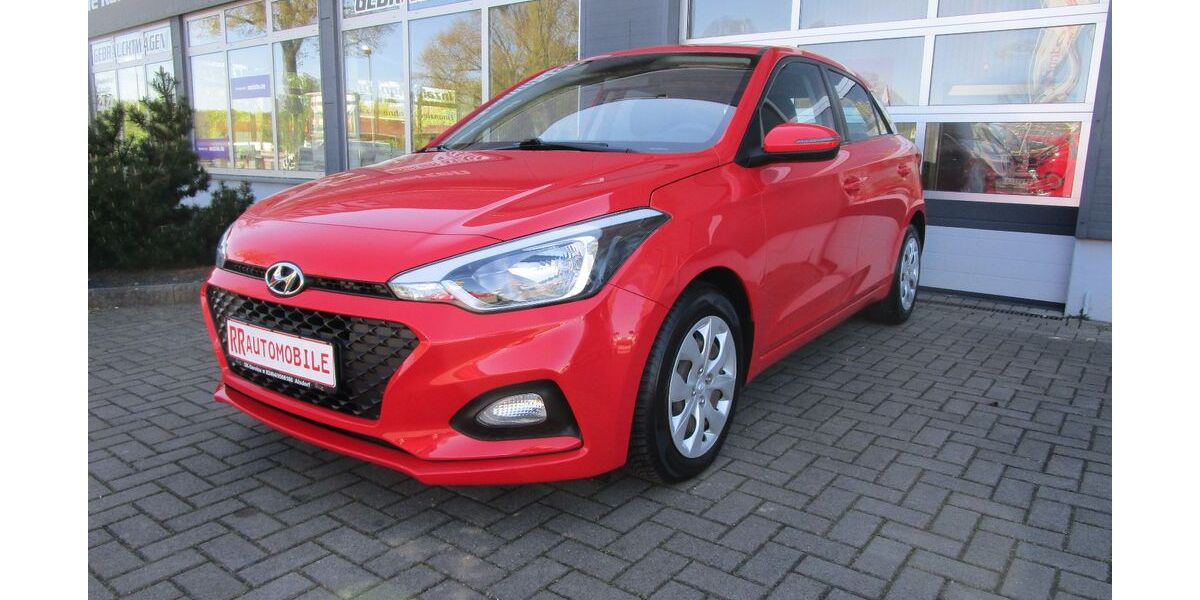 Hyundai i20 61.680 km 10.590 &euro; Gotha 99867