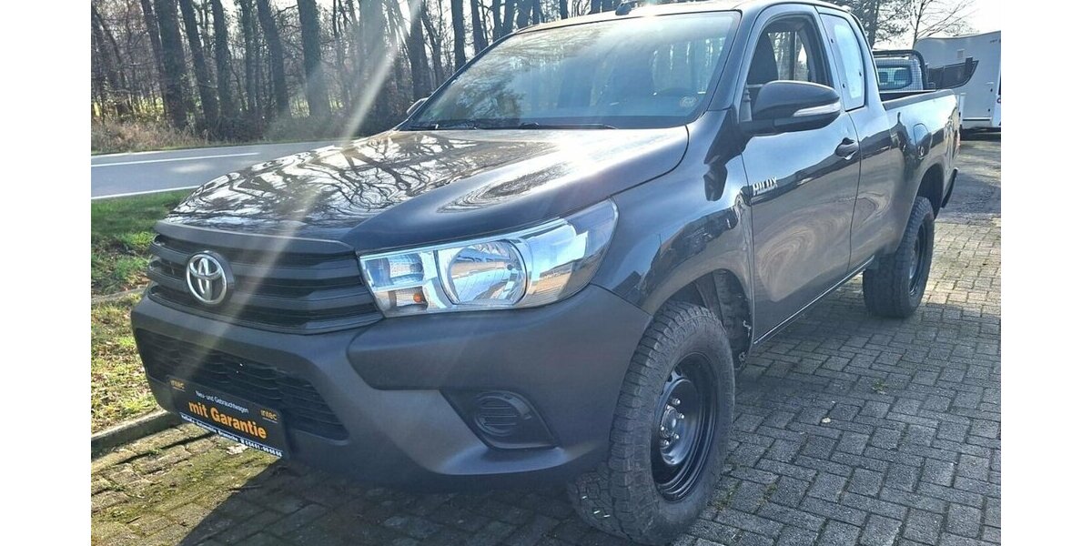 Toyota Hilux Extr.Cab Duty 4x4 Klima AHK 103.900 km 22.550 &euro; Bramsche 49565