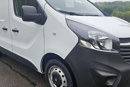 Opel Vivaro 90.000 km 10.995 &euro; Olsberg 59939