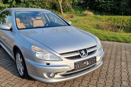 Peugeot 607 220.000 km 2.650 &euro; Damme 49401