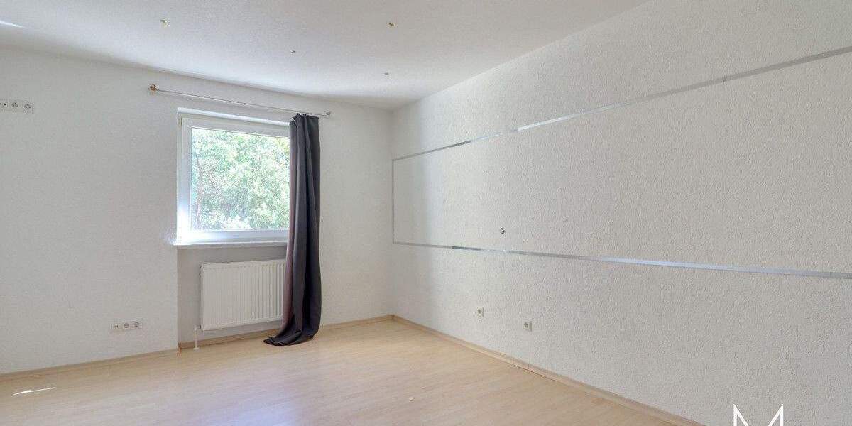 MG: Landstuhl: Bezahlbare Eigentumswohnung mit Balkon und Stellplatz 4 zimmer