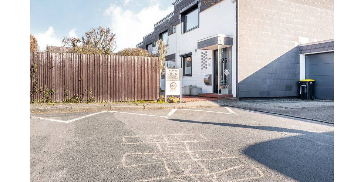 Reihenendhaus Lehrte - 7 Zimmer, 146 m&sup2;, 299.900&euro; | Angebot:26886370