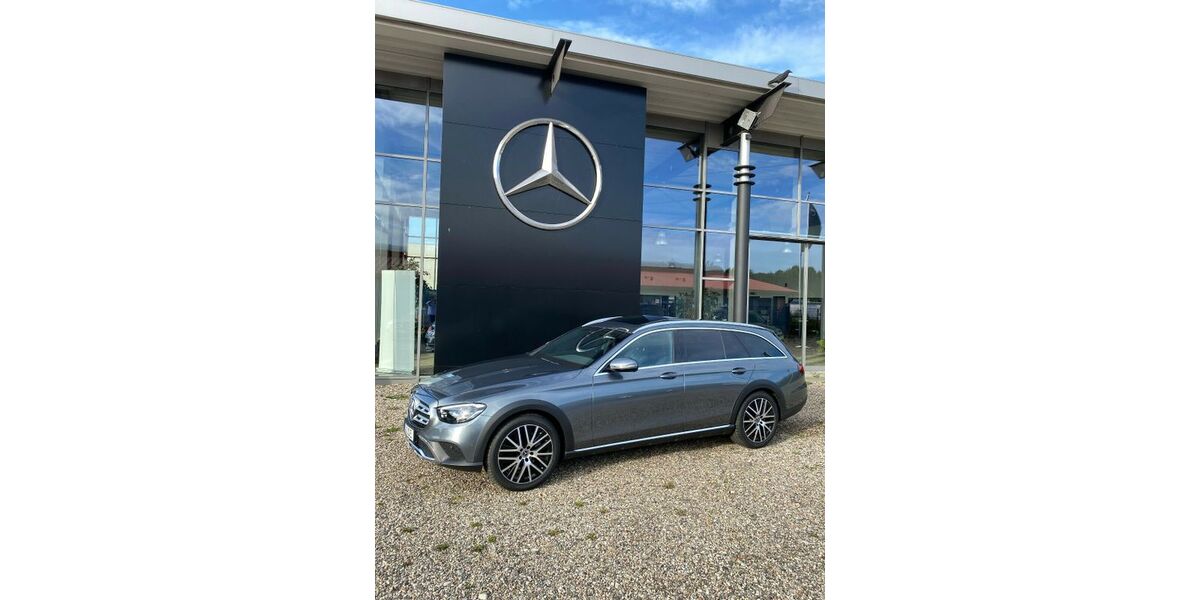 Mercedes-Benz E 200 69.000 km 32.850 &euro; Lütjenburg 24321
