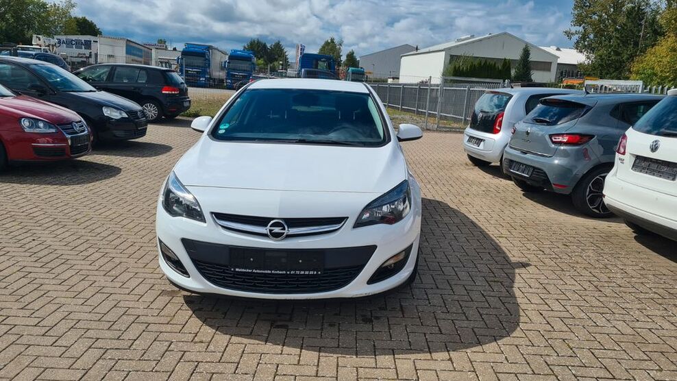 Opel Astra 85.300 km 7.499 € Korbach 34497