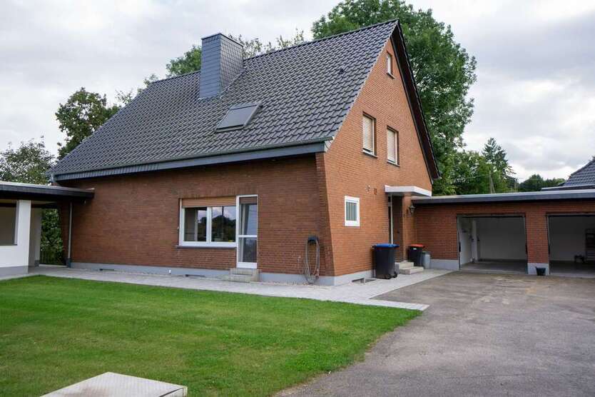 Haus zum Mieten in Sonsbeck 1.700 € 200 m² 5 zimmer
