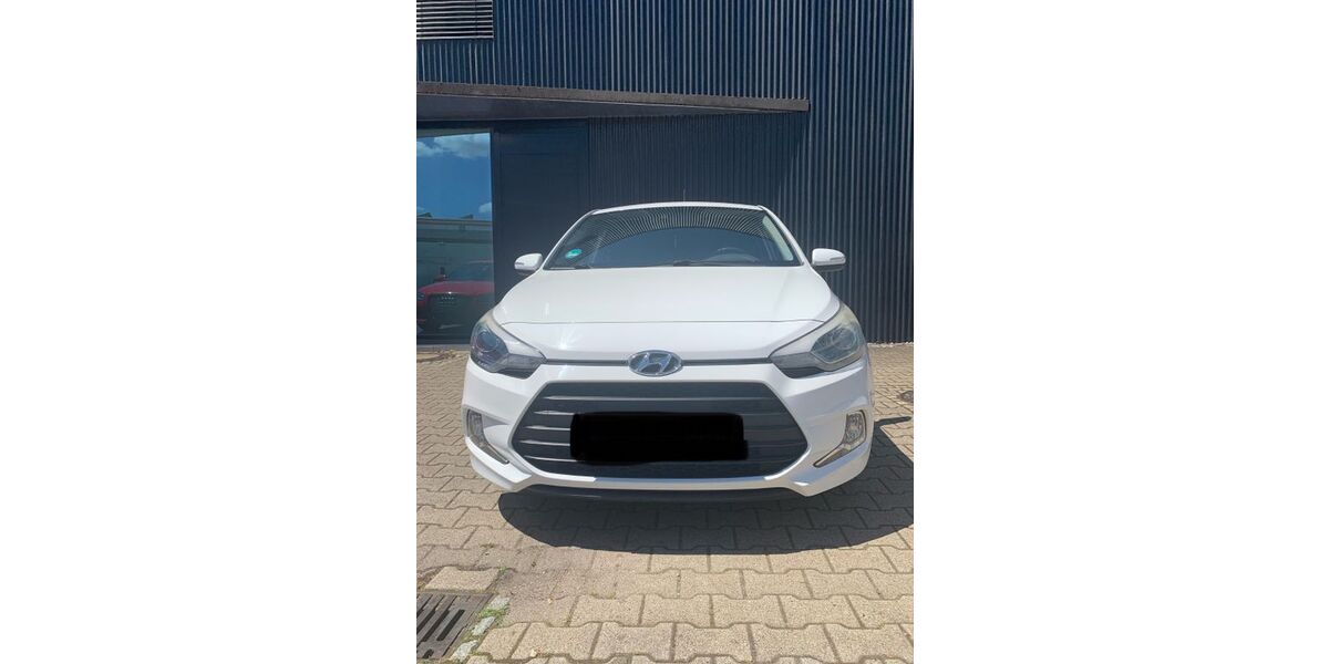 Hyundai i20 146.000 km 6.500 &euro; Rastatt 76437