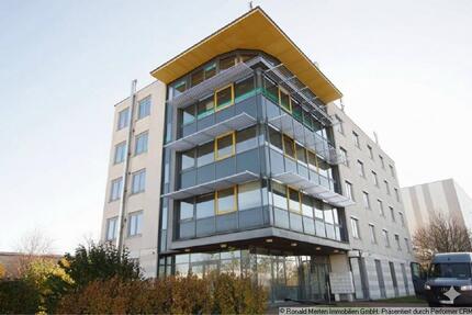 attraktive Büroflächen mit Fahrstuhl und Stellplätzen zimmer