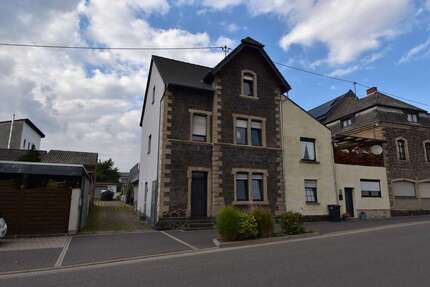 Haus Kruft - 6 Zimmer, 205 m&sup2;, 335.000&euro; | Angebot:23142238