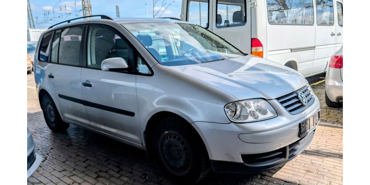 VW Touran 300.000 km 1.500 &euro; München 81825