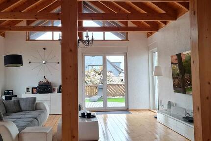 Geräumige 3-Zimmer-Wohnung mit Terrasse und 130m² Wohnfläche 3 zimmer