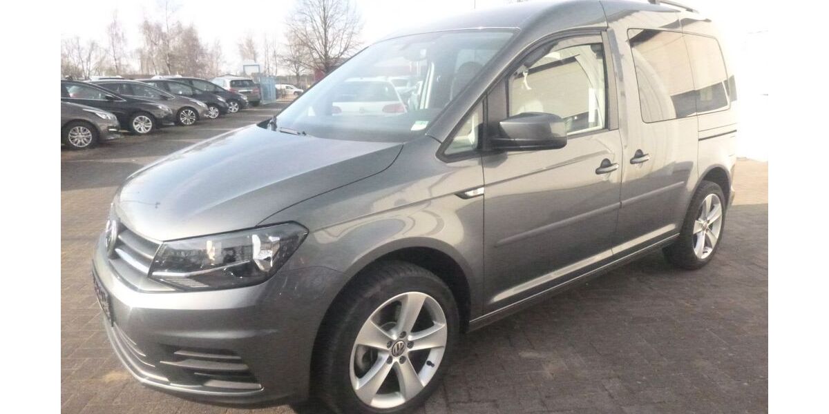 VW Caddy 64.611 km 16.499 &euro; Parchim 19370