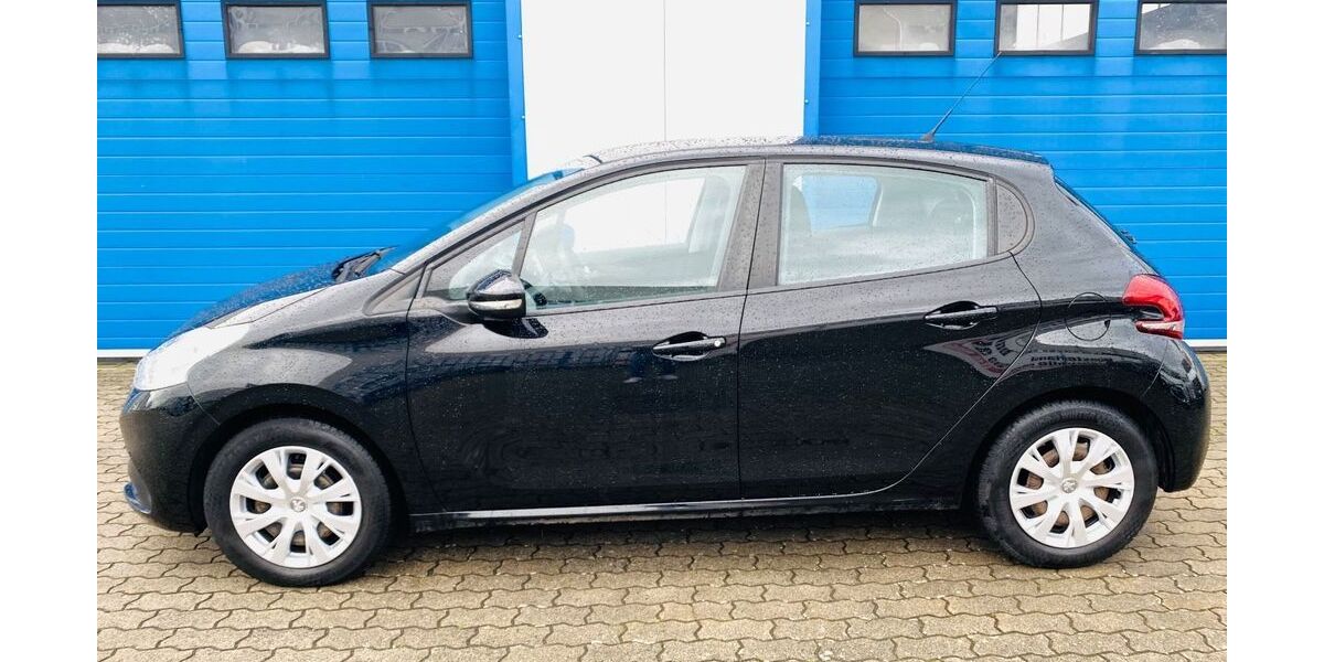 Peugeot 208 69.000 km 6.800 &euro; Greven 48268