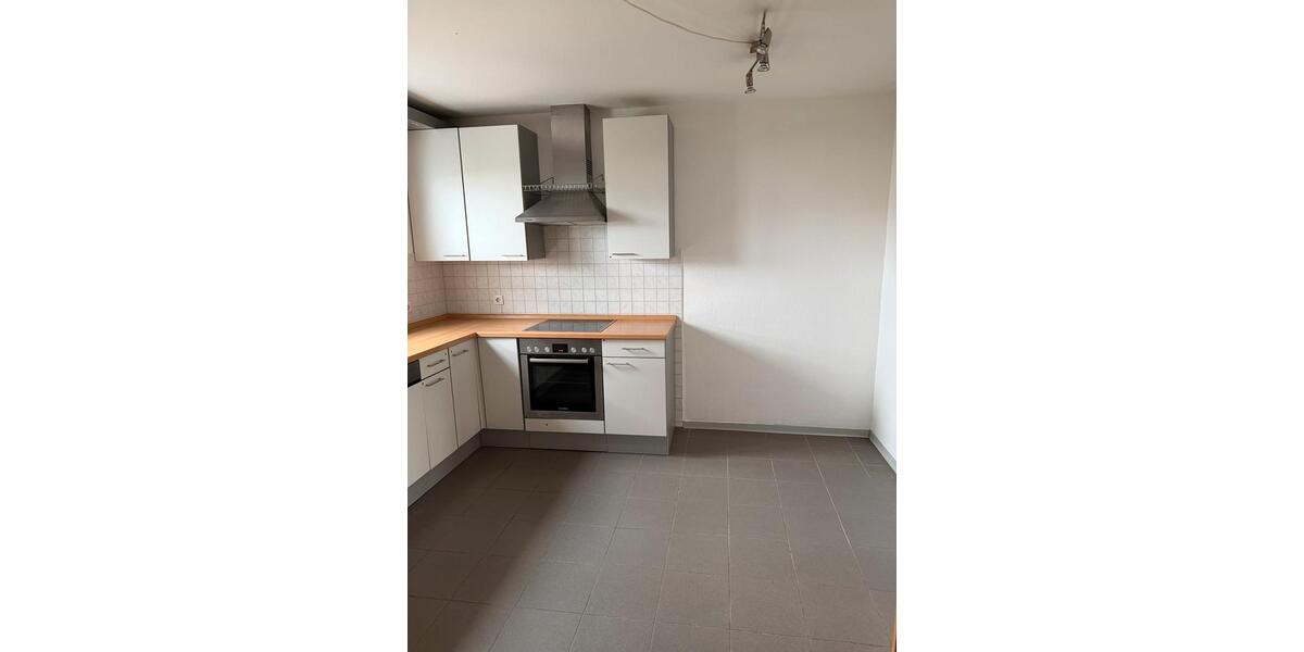 Doppelhaushälfte Bad Hersfeld - 7 Zimmer, 164 m&sup2;, 1.629&euro; | Angebot:25886917