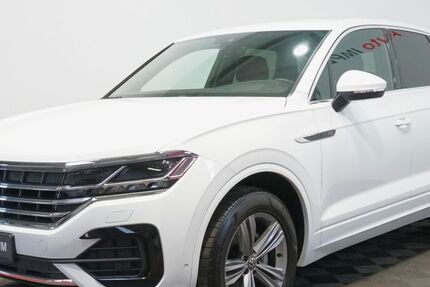 VW Touareg 54.779 km 42.590 &euro; Schmidgaden 92546