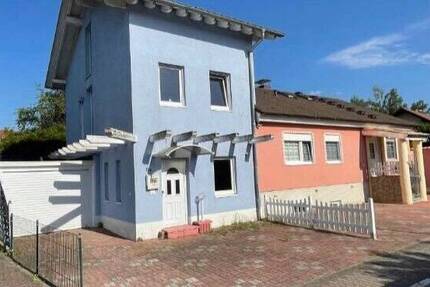 Doppelhaushälfte in begehrter, ruhiger Lage mit Garten zu vermieten 4 zimmer