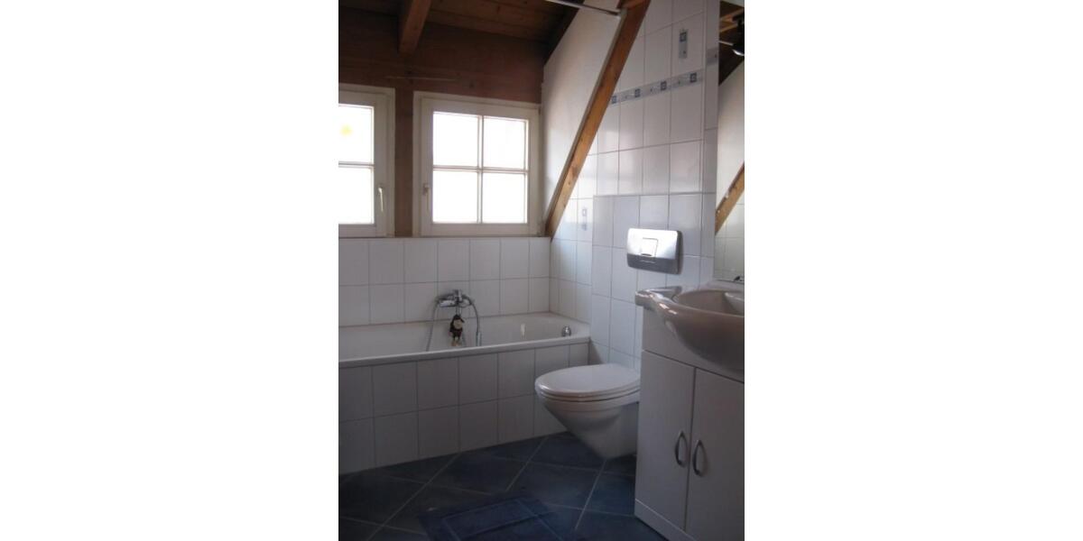 Dachgeschoßwohnung Gengenbach - 3 Zimmer, 95 m&sup2;, 900&euro; | Angebot:25148884