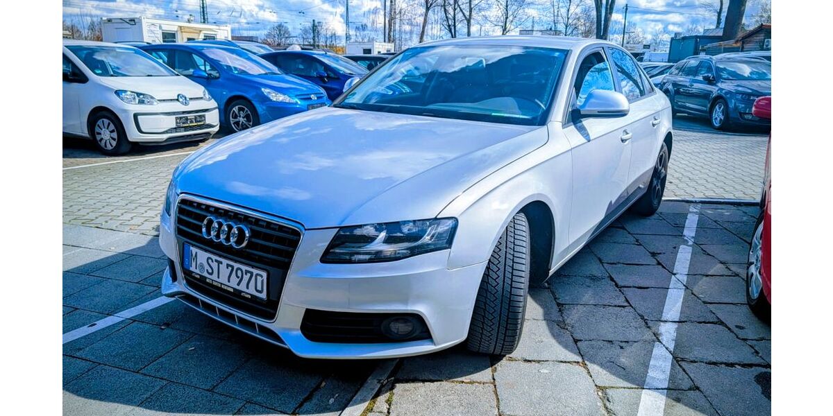 Audi A4 220.000 km 3.900 &euro; München 81825