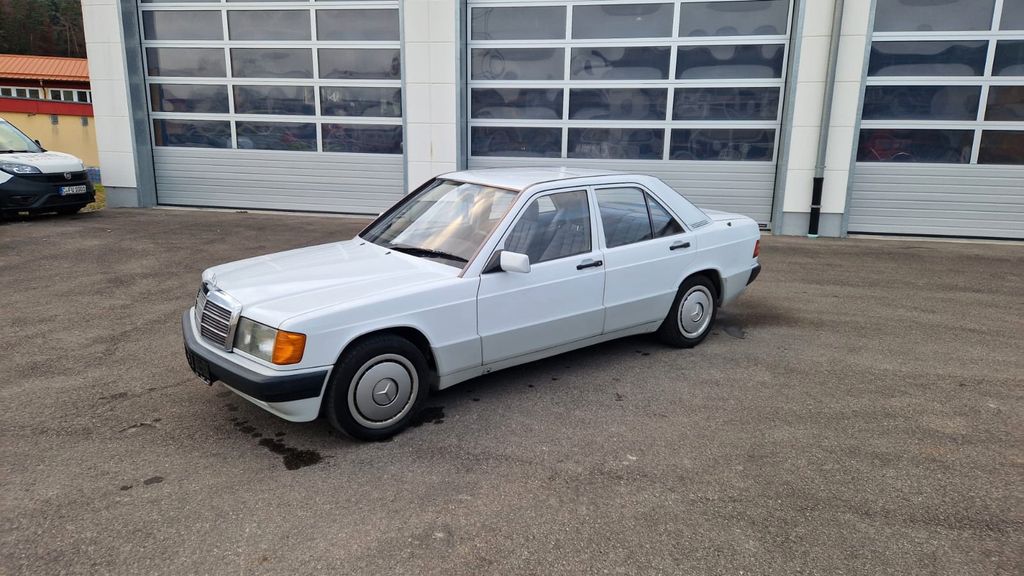 Mercedes-Benz 190 138.000 km 4.990 &euro; Stockach 78333