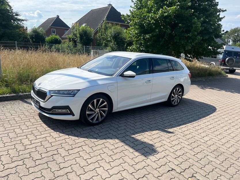 Skoda Octavia 117.607 km 17.490 € Bad Schwartau 23611