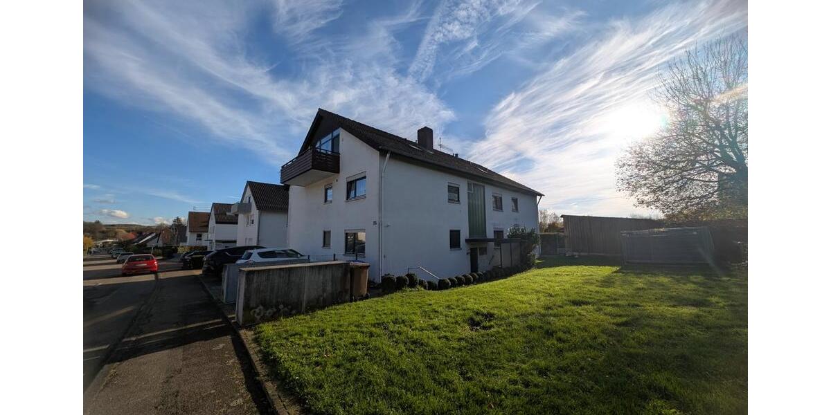 Möblierte 1-Zimmer Wohnung mit Balkon und Pkw-Stellplatz 1 zimmer