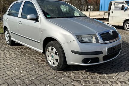 Skoda Fabia 164.000 km 2.999 &euro; Ellrich 99755