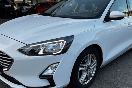 Ford Focus 60.076 km 12.900 &euro; Troisdorf (bei Köln) 53842