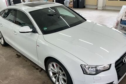 Audi A5 260.000 km 14.600 &euro; Rosbach vor der Höhe 61191