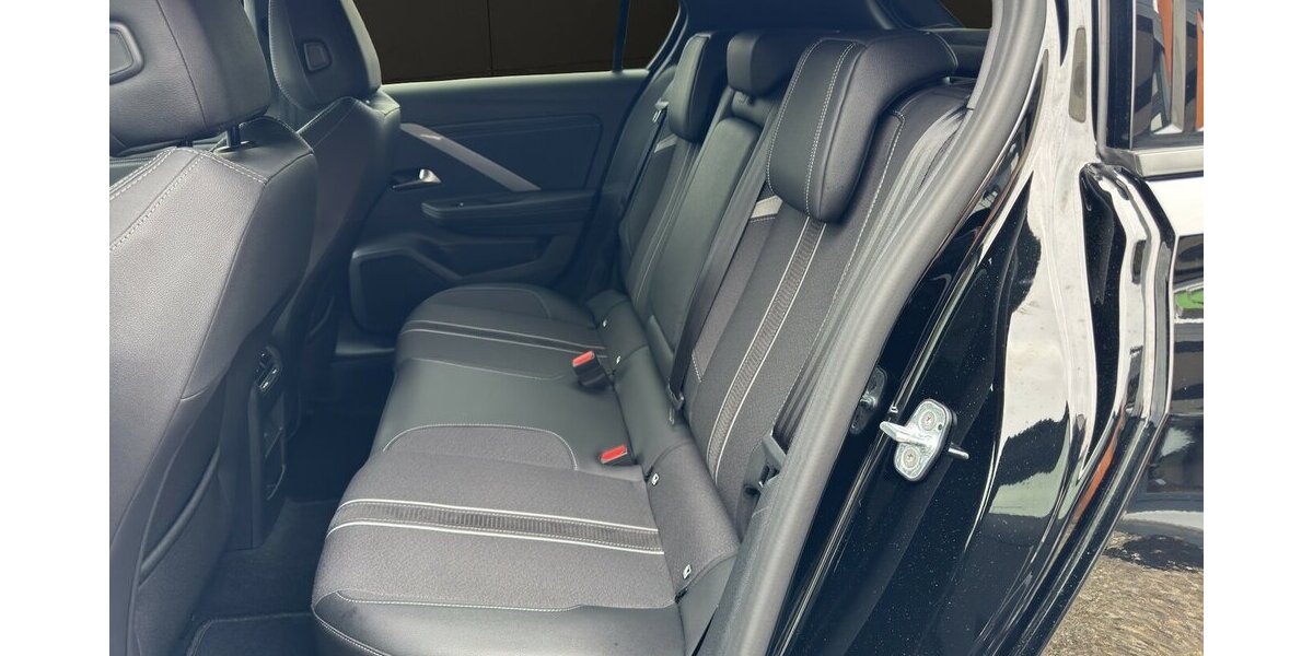 Opel Astra L GS Lim.5 *AHK/Head-up/Navi/LED/Winterpaket 22.360 km 21.480 &euro; Bamberg 96052