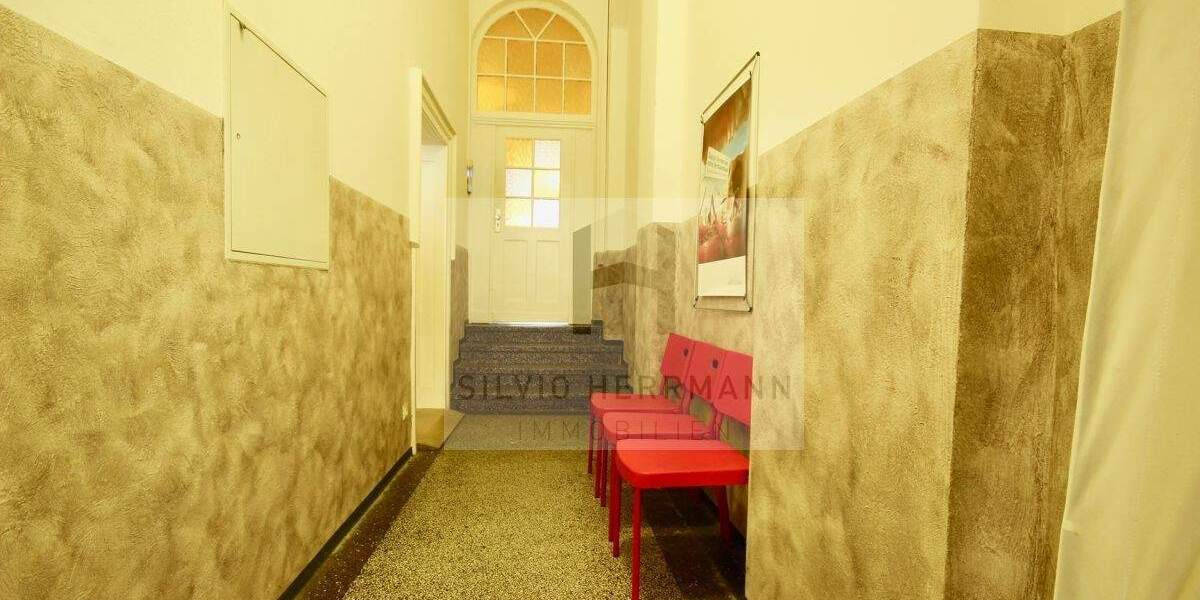 Vermietetes Wohn-und Geschäftshaus 1 zimmer