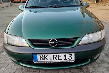 Opel Vectra 143.600 km 2.300 &euro; Hüttigweiler 66557