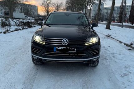 VW Touareg 140.000 km 25.000 &euro; Berlin 13057