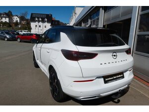 Opel Grandland (X) 51.950 km 24.990 &euro; Bad Endbach 35080