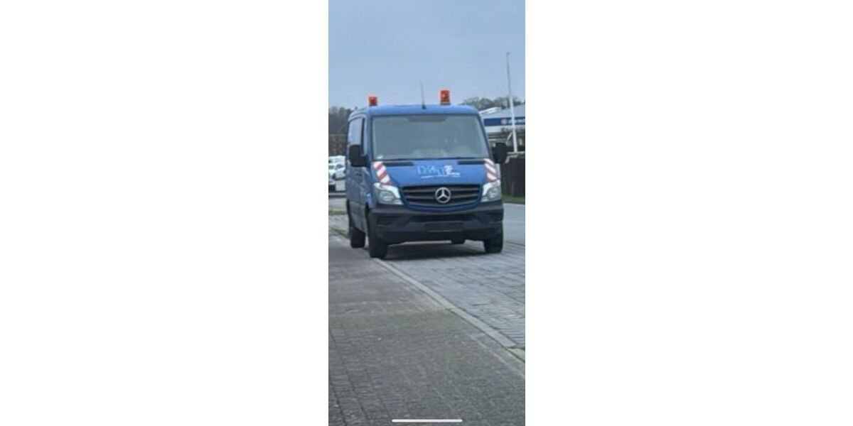 Mercedes-Benz Sprinter 331.000 km 7.500 &euro; Dortmund 44267