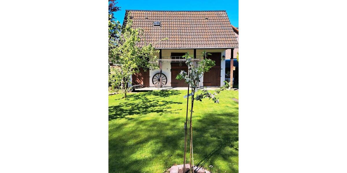 Einfamilienhaus Lehre - 8 Zimmer, 227 m&sup2;, 450.000&euro; | Angebot:26006092